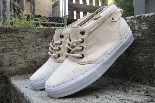 vans vault 2010 fall chukka buckleback 2 Vans Vault 2010 Fall Chukka Buckleback LX